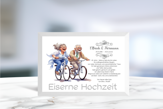 Geldgeschenk zur Eisernen Hochzeit mit ausgeschnittenem Schriftzug im Rahmen, ideal zum Befüllen mit Geldscheinen.