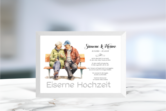 Geldgeschenk zur Eisernen Hochzeit mit ausgeschnittenem Schriftzug im Rahmen, ideal zum Befüllen mit Geldscheinen.